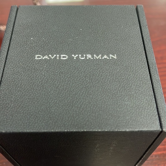 The Albion® Collection’s unique cushion-cut center stone - Picture 4 of 5